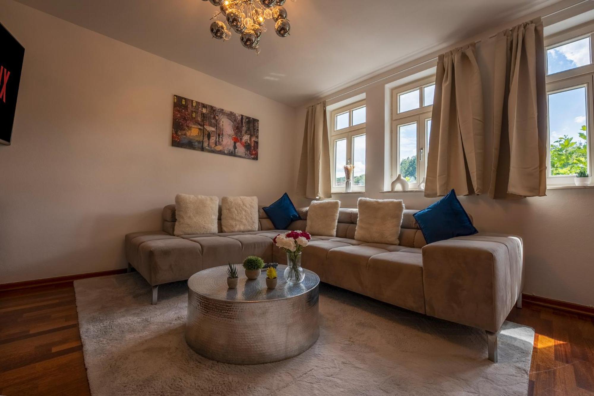 Schlossberg Residences - Markplatz City-Apartment Вайнхайм Екстериор снимка