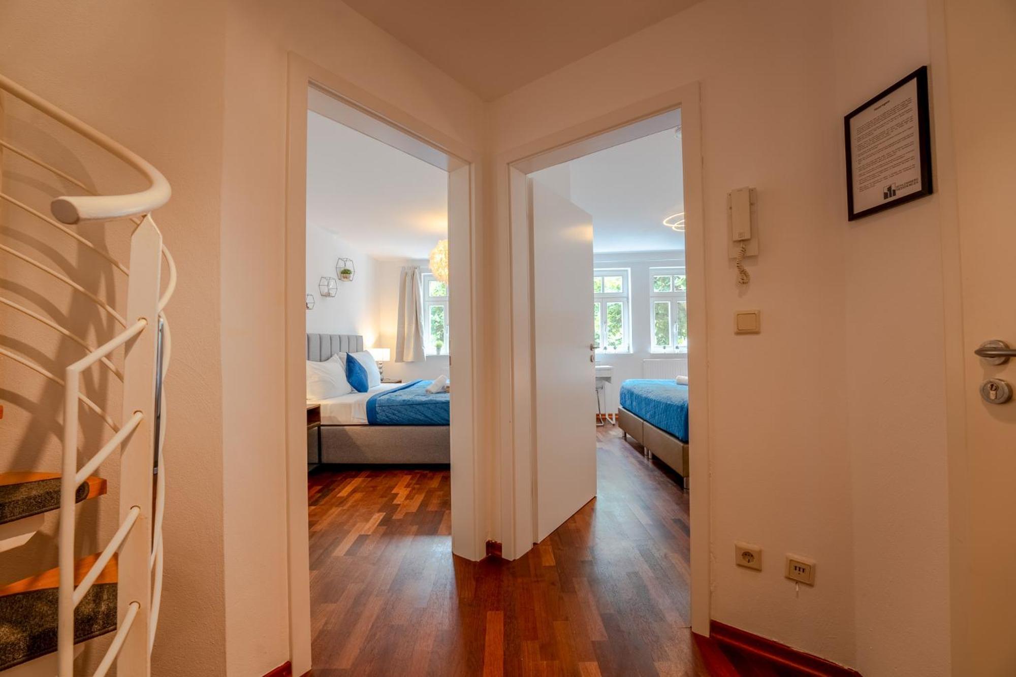 Schlossberg Residences - Markplatz City-Apartment Вайнхайм Екстериор снимка