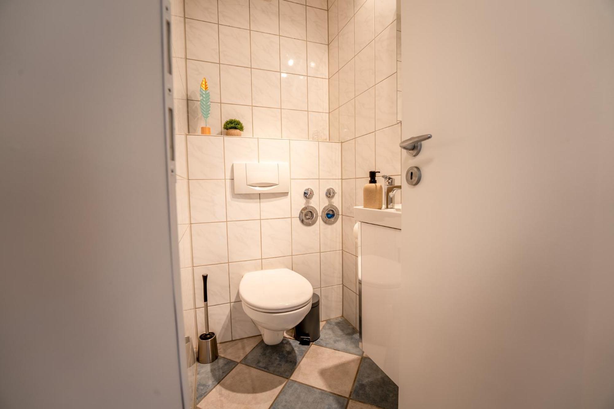 Schlossberg Residences - Markplatz City-Apartment Вайнхайм Екстериор снимка
